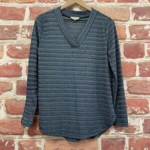 Ann Taylor Loft Top Women's Medium Blue Striped Abstract Knit Casual Popover